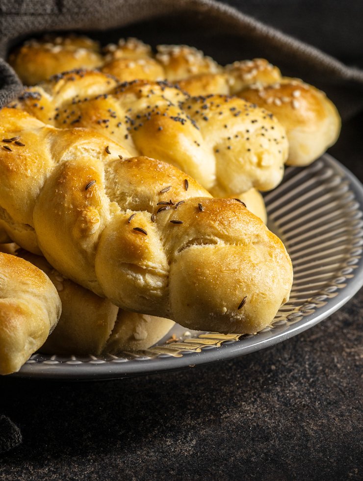 Onion-Rolls-(Plaited) Onion Rolls (Plaited)