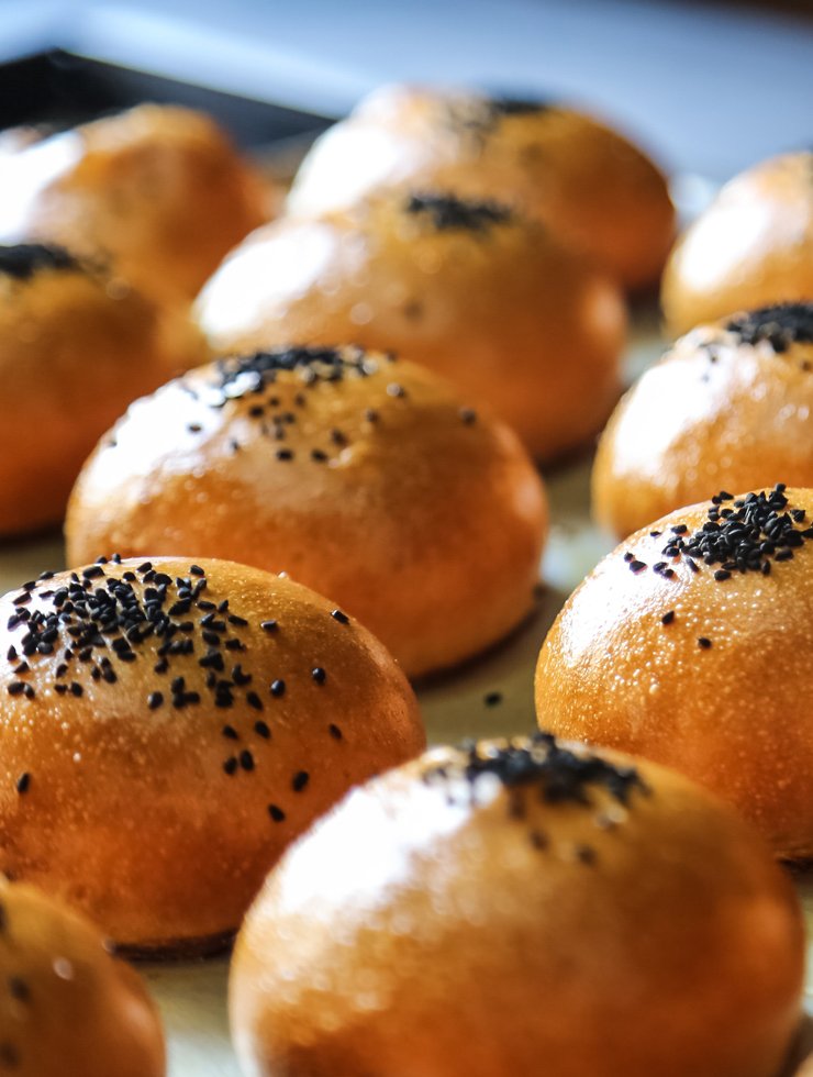 Pesto-Buns-(Black-sesame-seeds) Pesto-Buns-(Black-sesame-seeds)